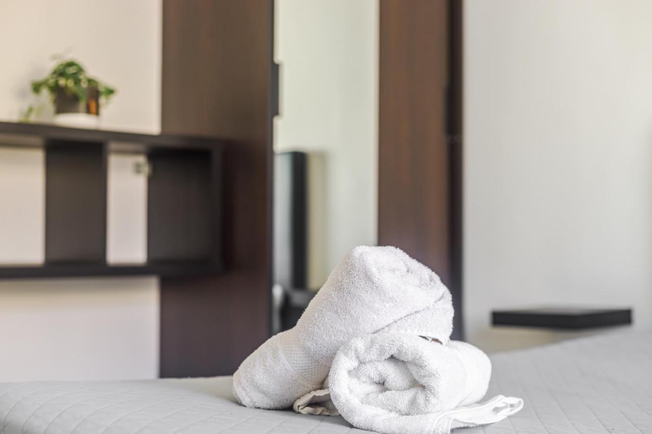 Sleeptubal Moderne Accommodatie Alhos Vedros Kültér fotó